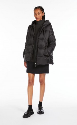 Padded Max Mara Acolchoado Down Jacket In Agua-resistant Lona Pretas | MMR594000